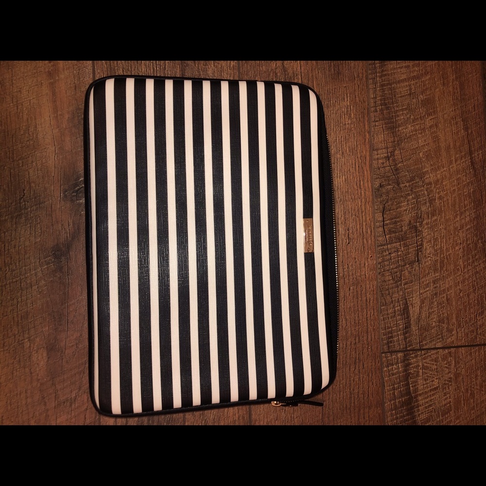 Kate Spade Laptop or Tablet Case!
